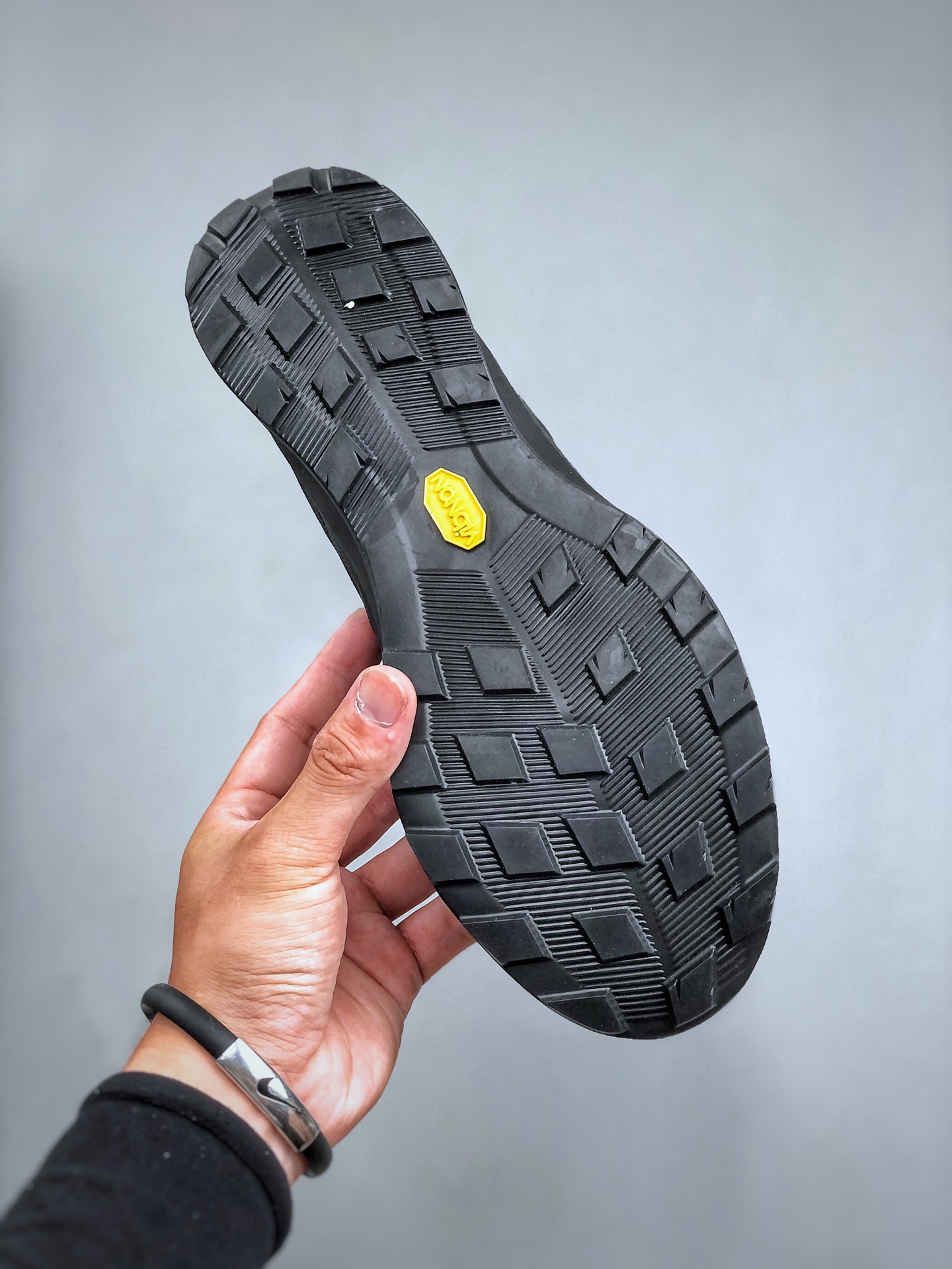 Basic Shoes Breathable L-s