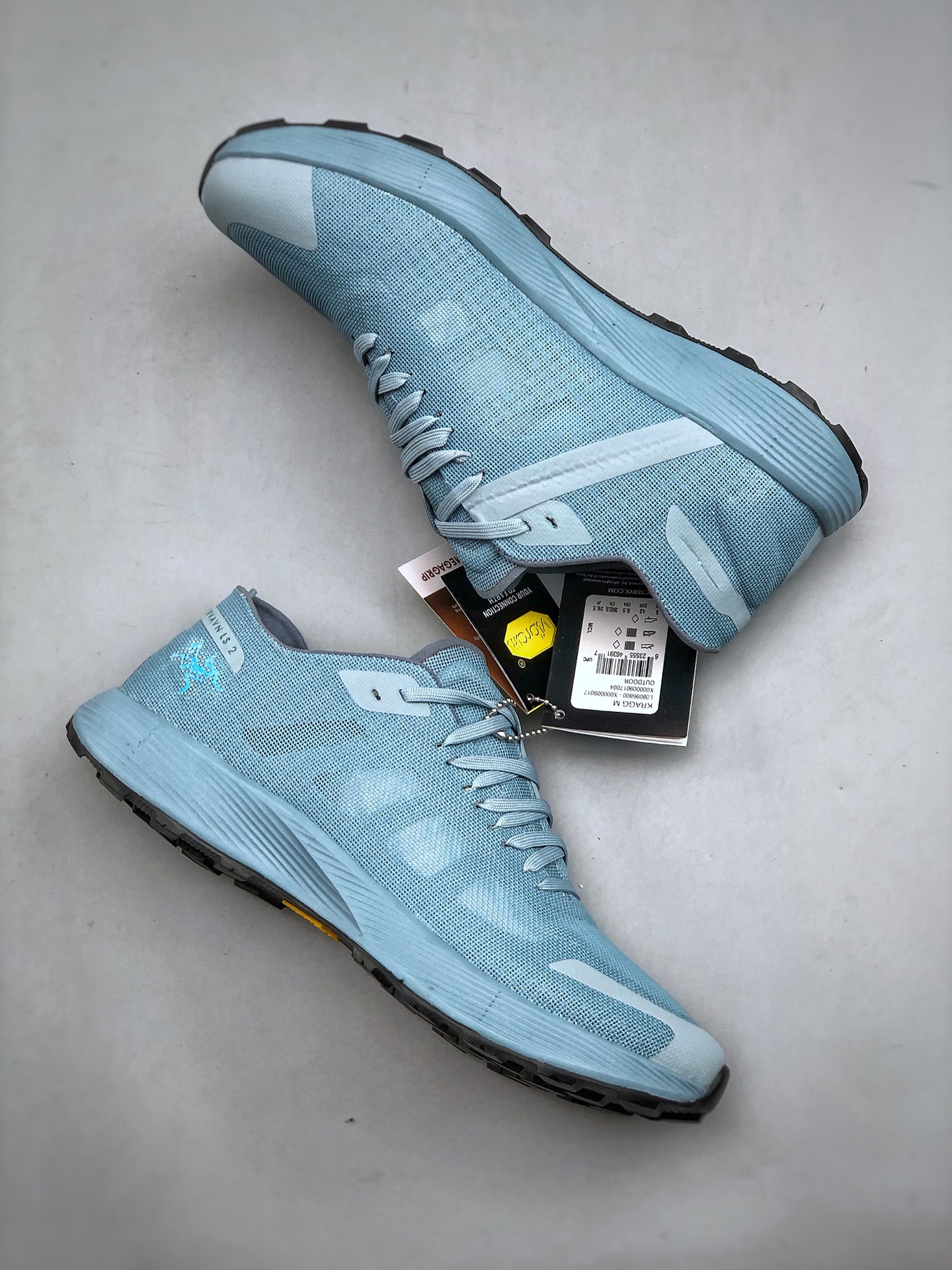 Basic Shoes Breathable L-s