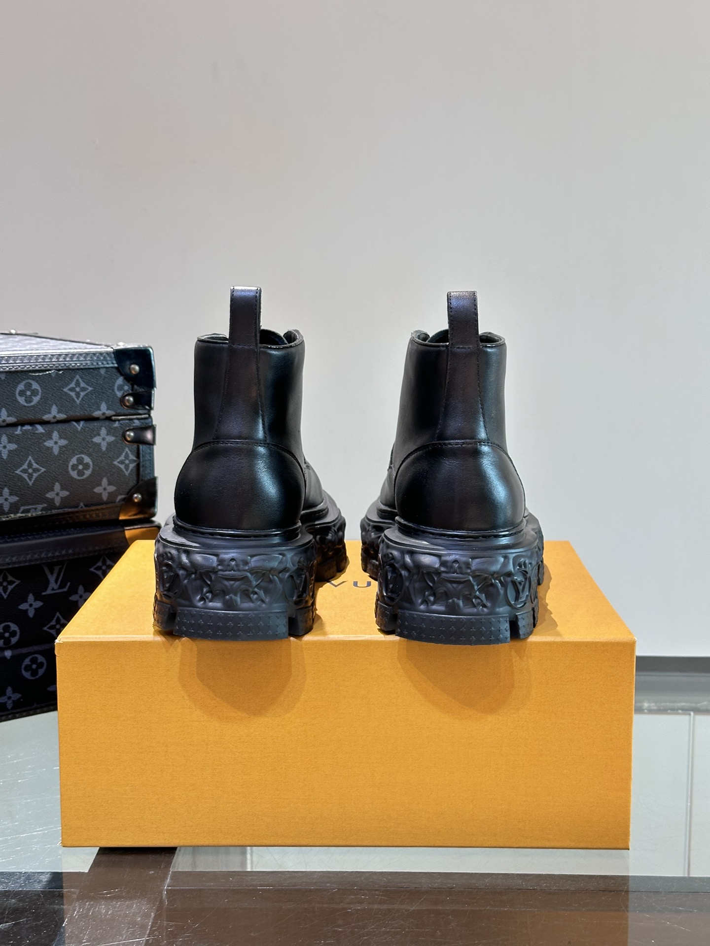 Male Basic Shoes L-s