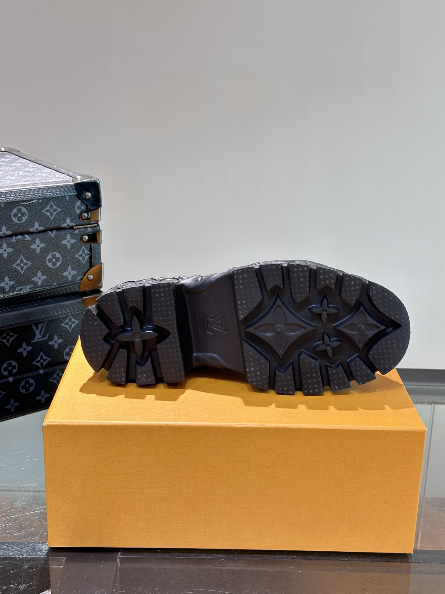 Male Basic Shoes L-s