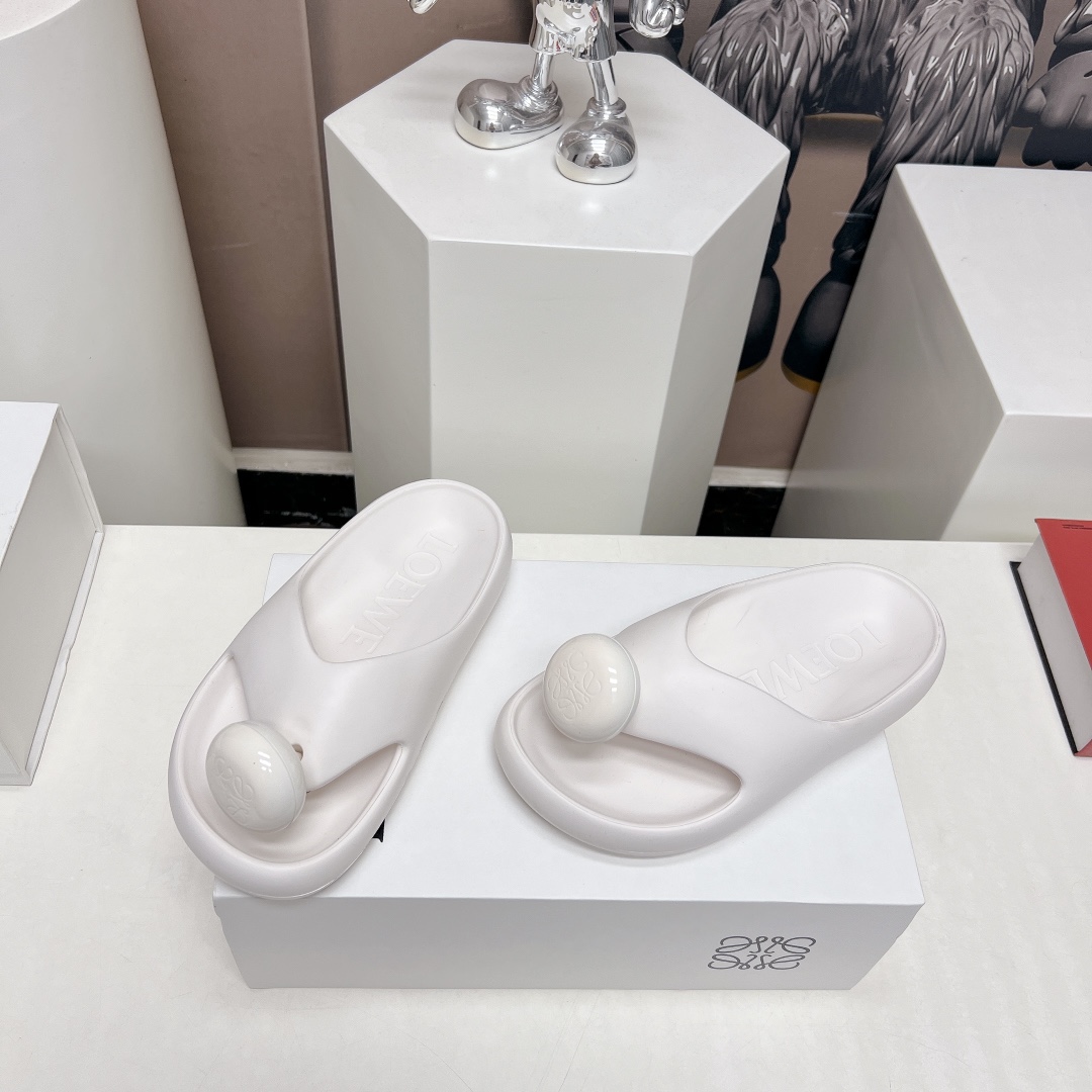 Loewe Female Sandals L-s