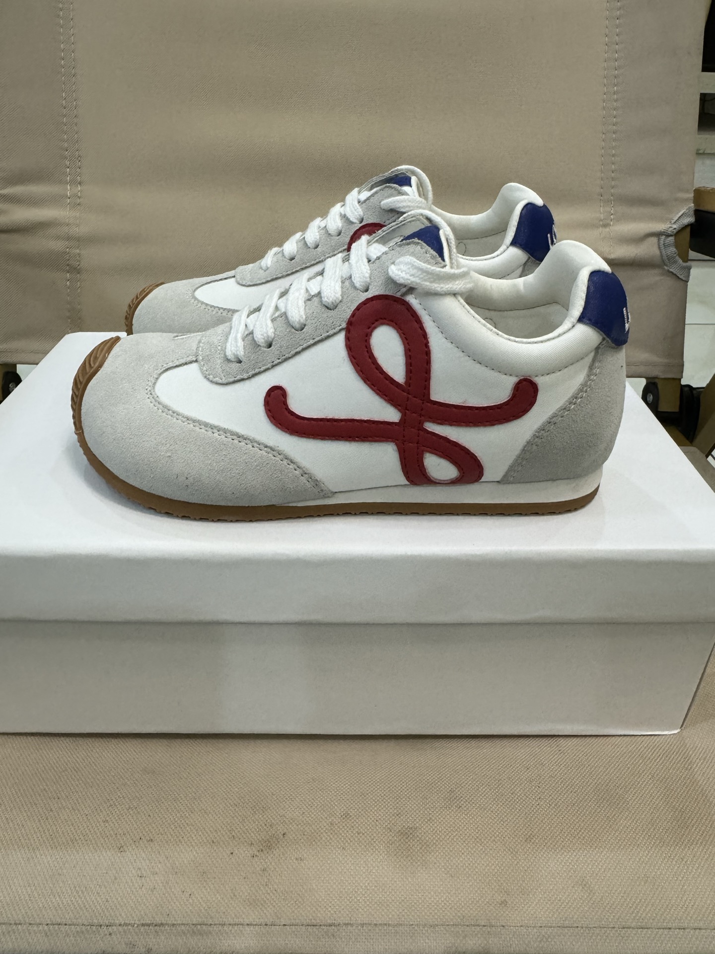 Loewe Male Sneakers 37-l