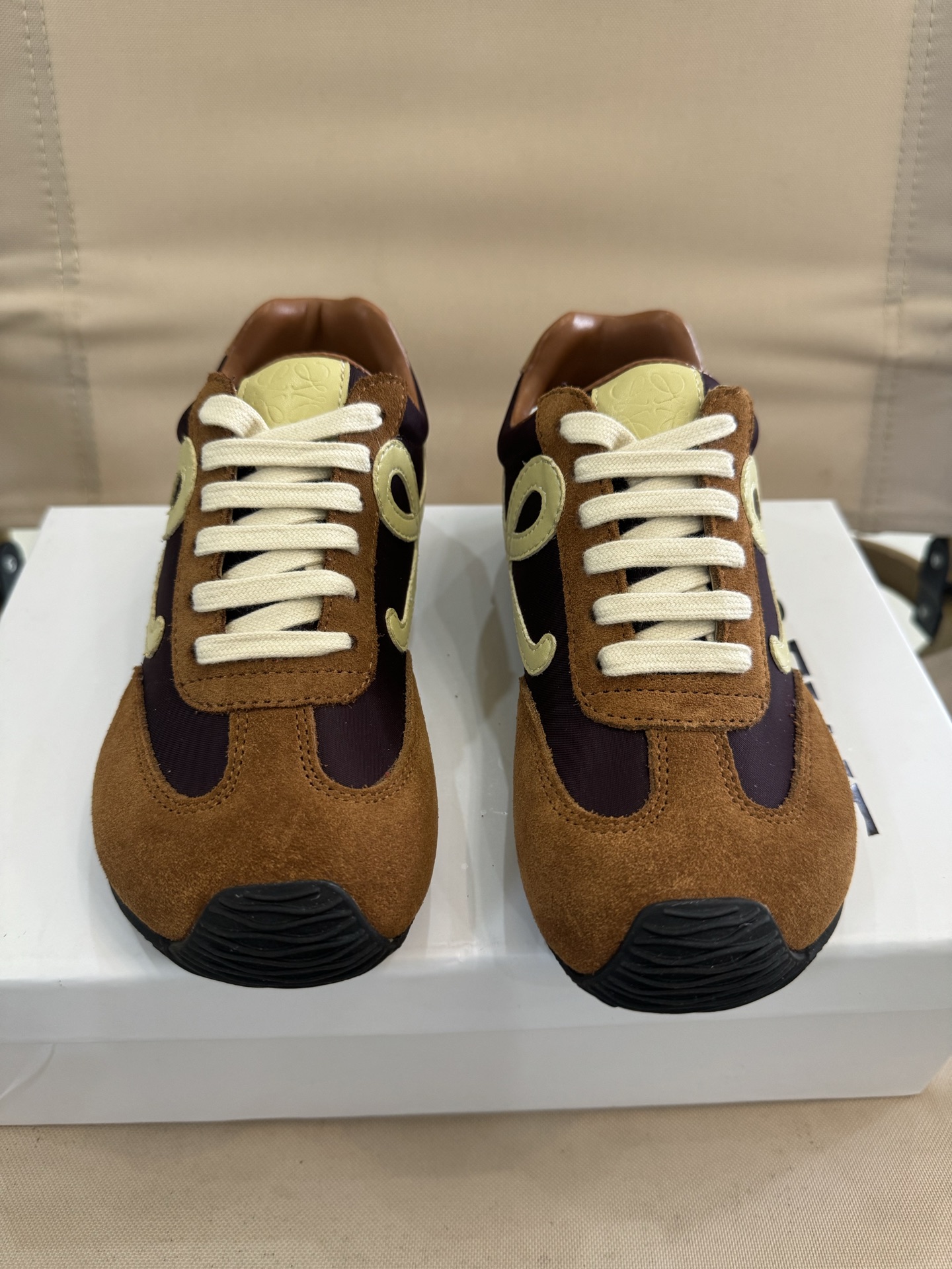 Loewe Male Sneakers 37-l