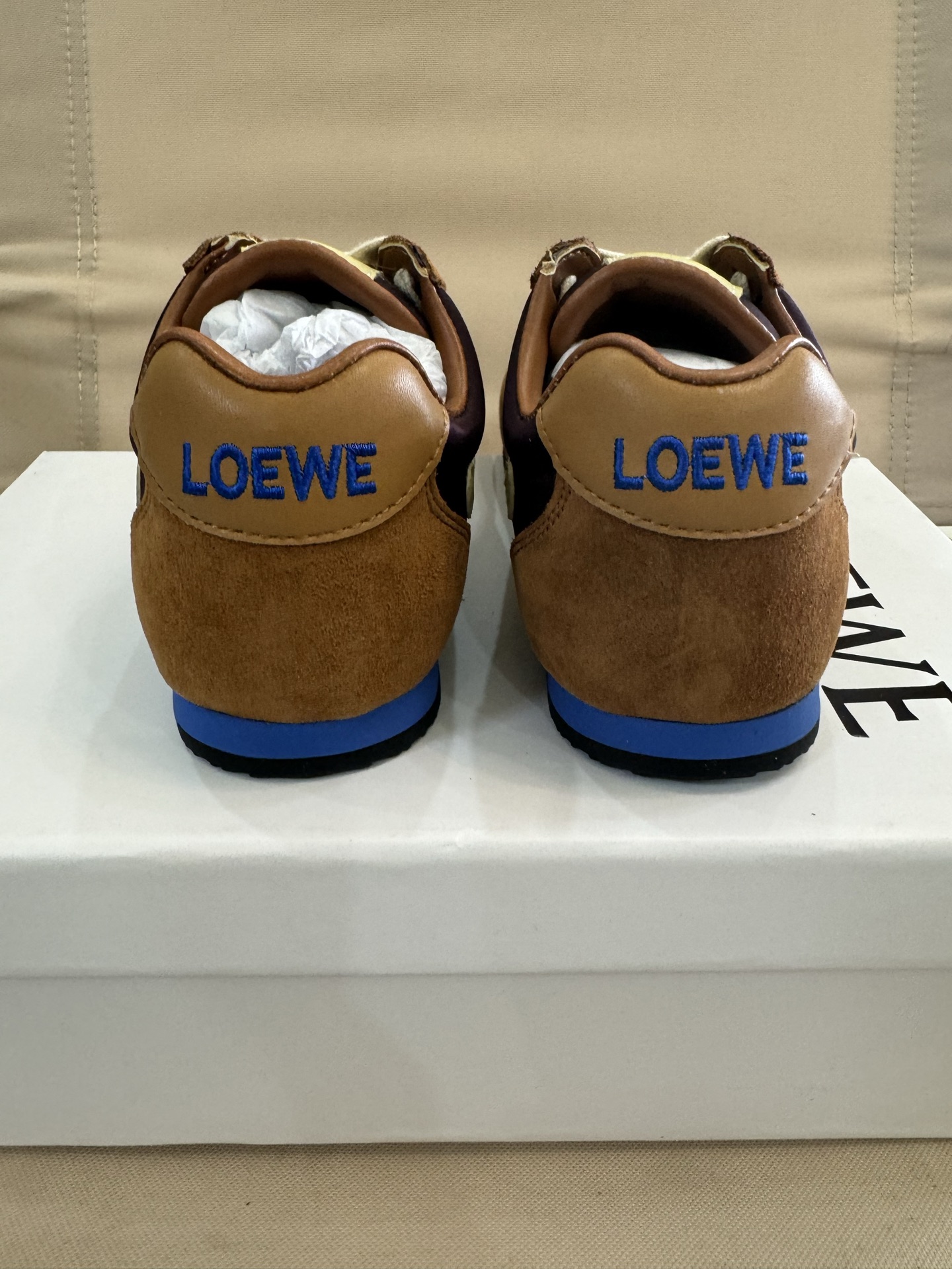 Loewe Male Sneakers 37-l