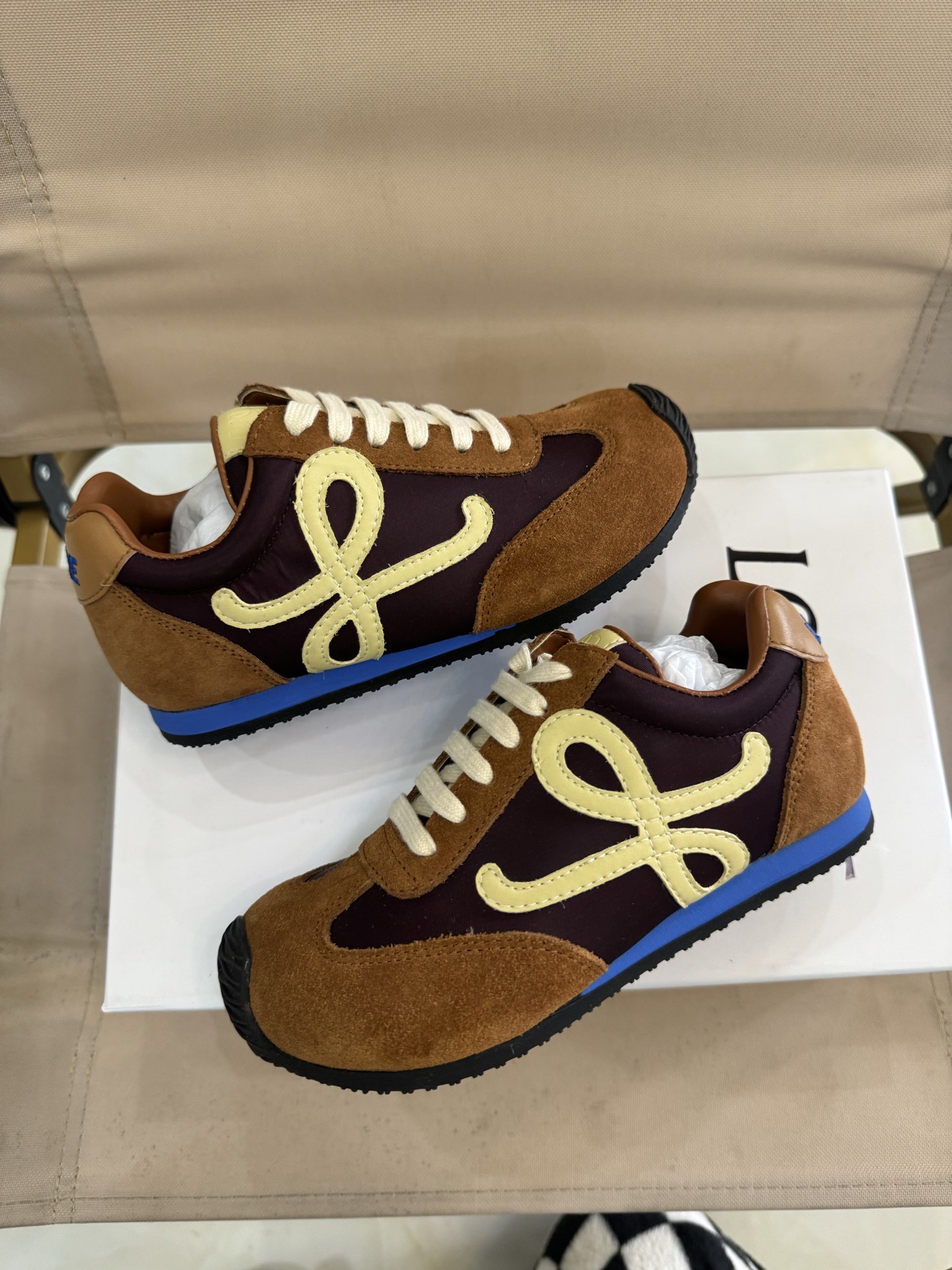 Loewe Male Sneakers 37-l