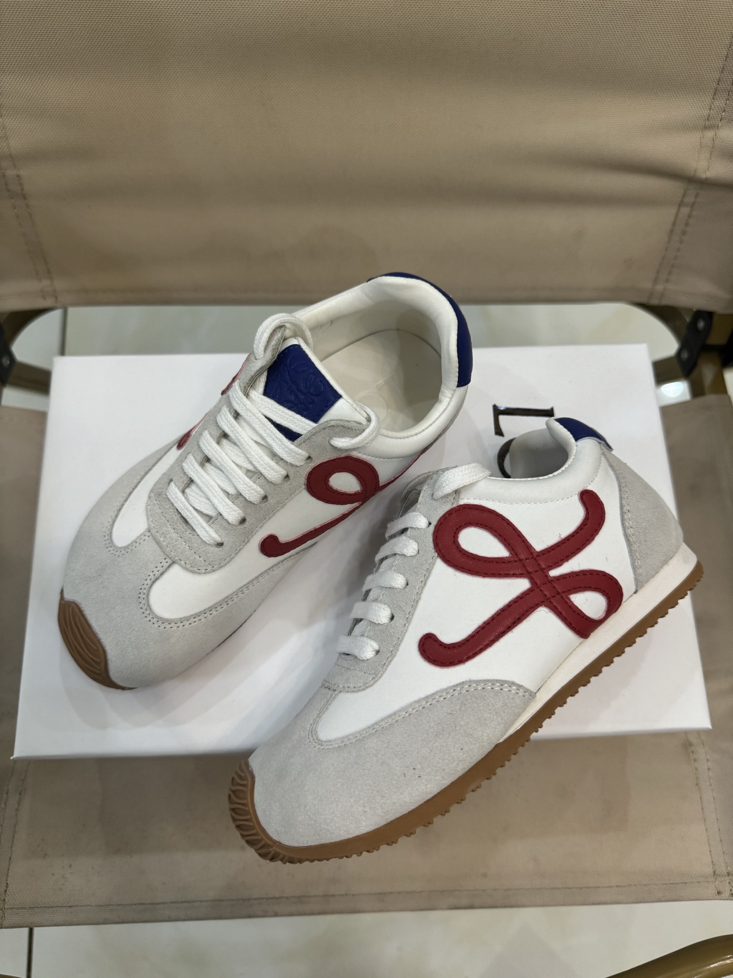 Loewe Male Sneakers 37-l