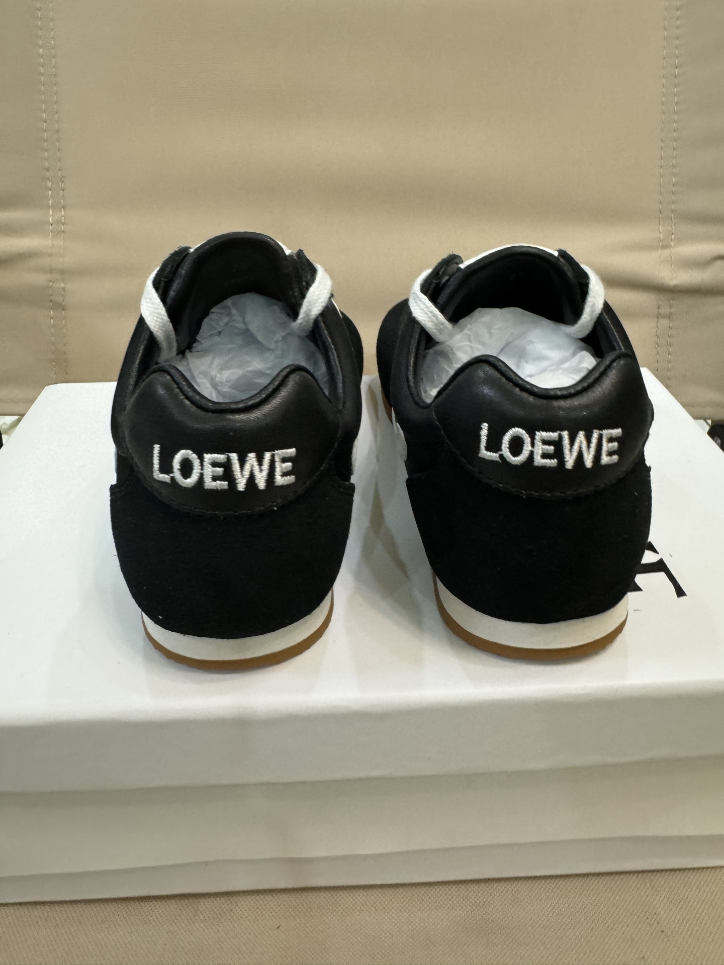 Loewe Male Sneakers 37-l