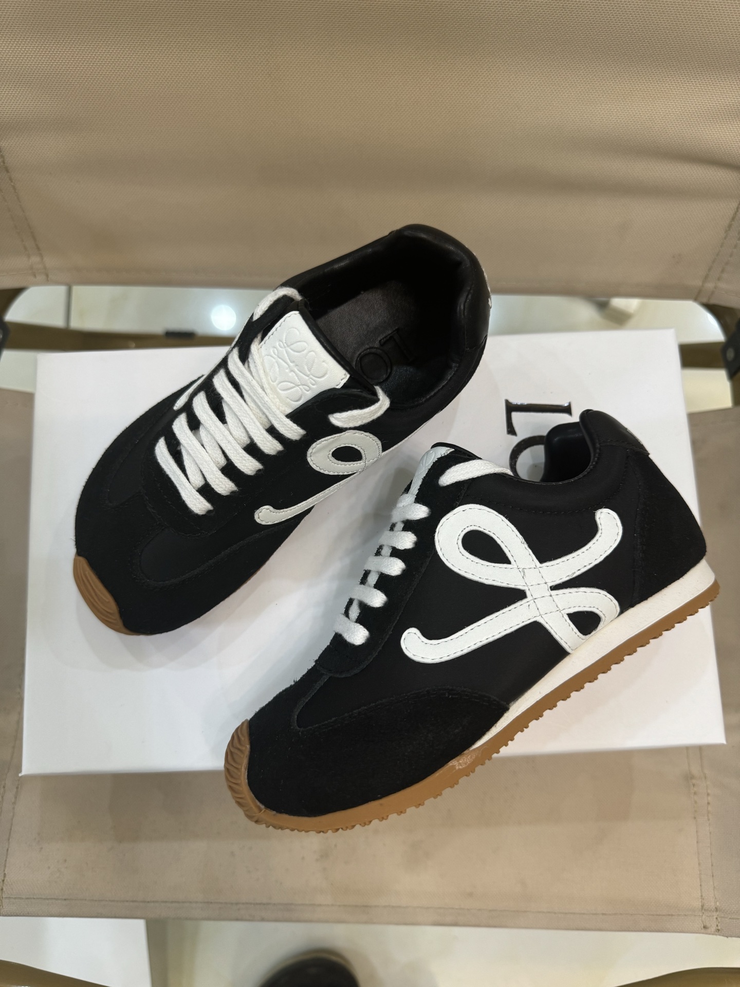 Loewe Male Sneakers 37-l