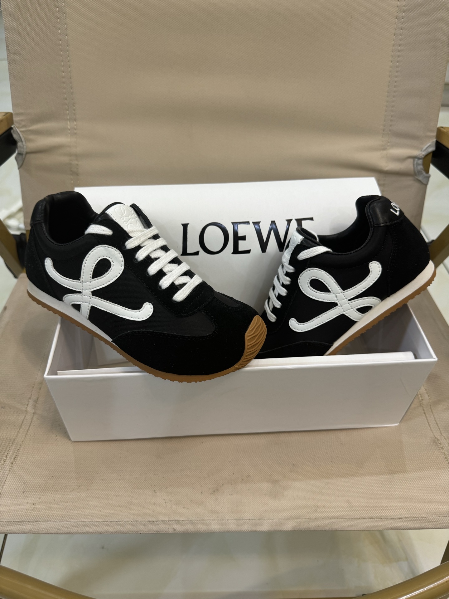 Loewe Male Sneakers 37-l