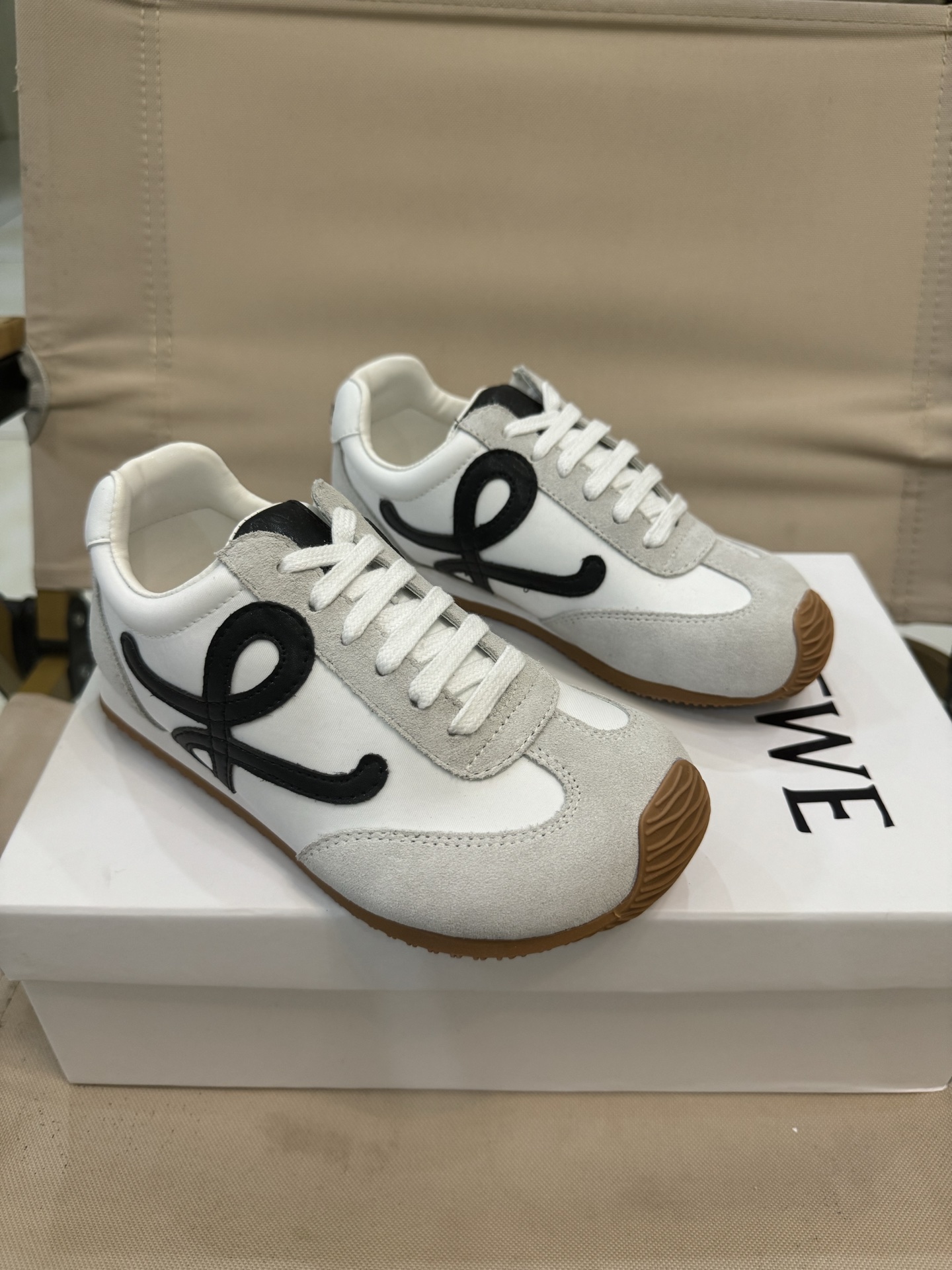 Loewe Male Sneakers 37-l