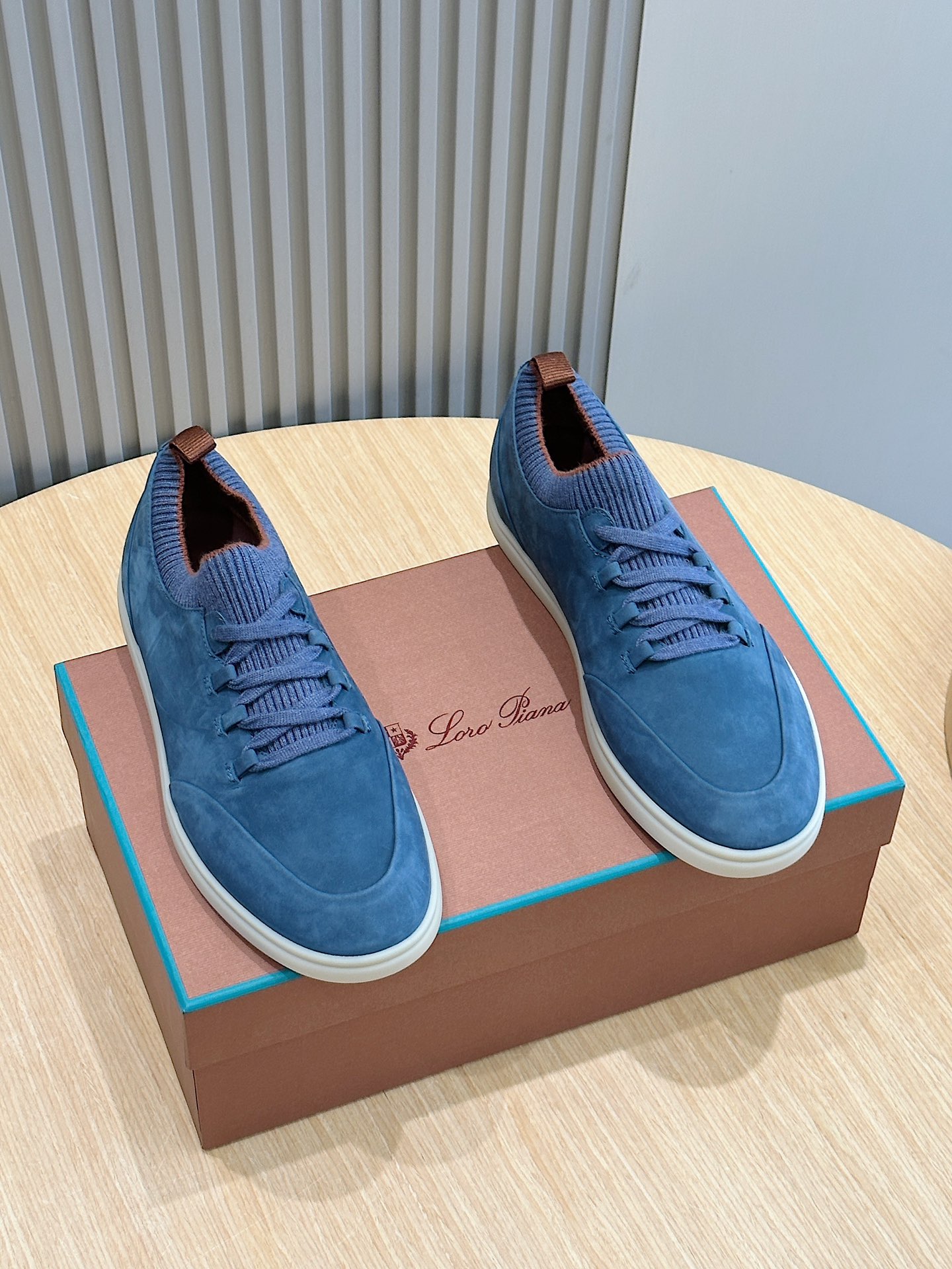 Loro Piana Male Sneakers L-s