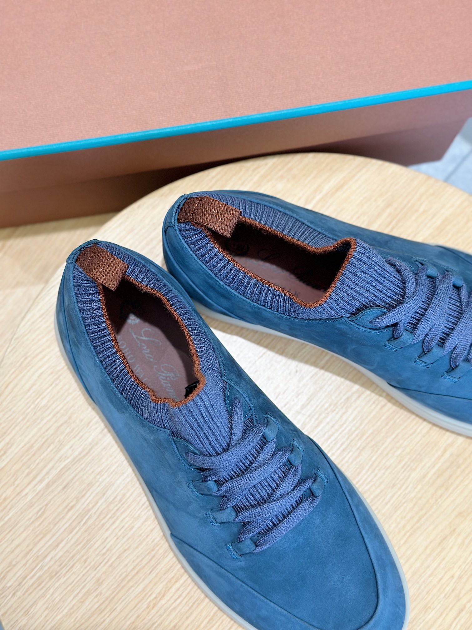 Loro Piana Male Sneakers L-s