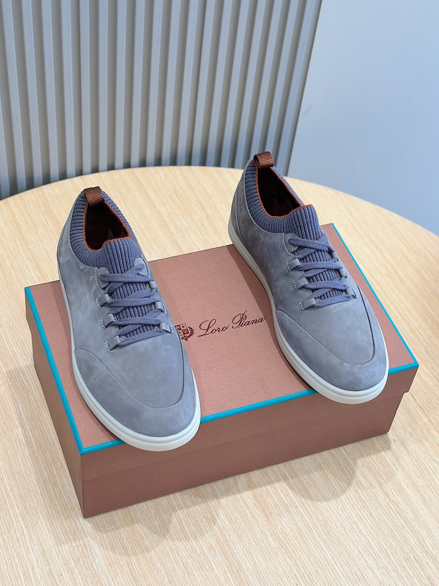 Loro Piana Male Sneakers L-s