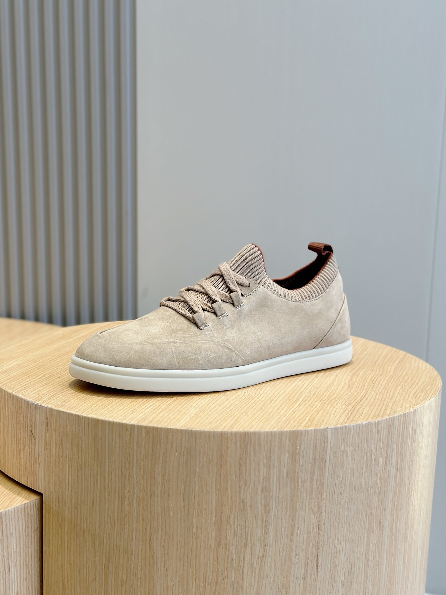 Loro Piana Male Sneakers L-s