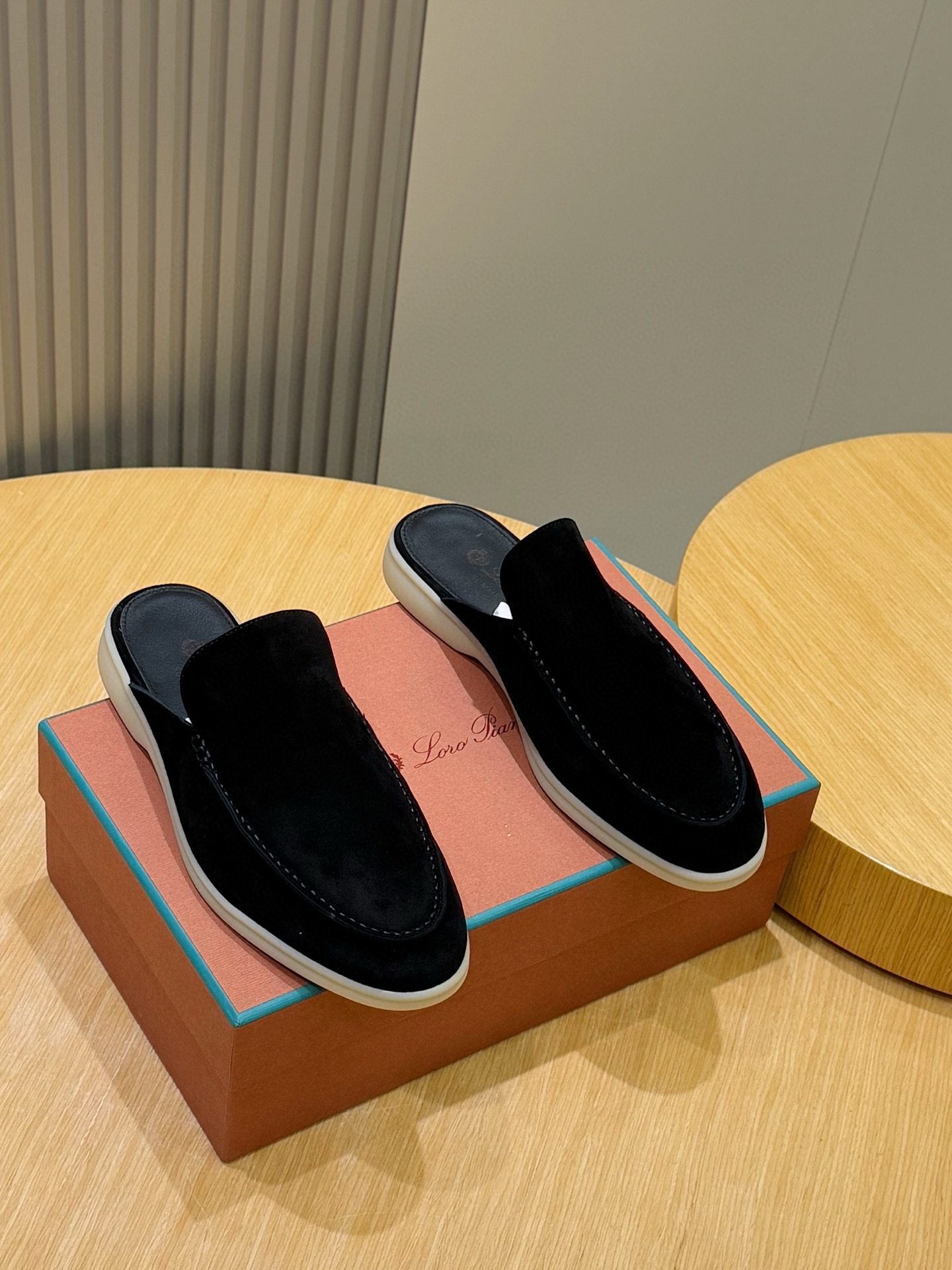 Loro Piana Male Basic Shoes L-s