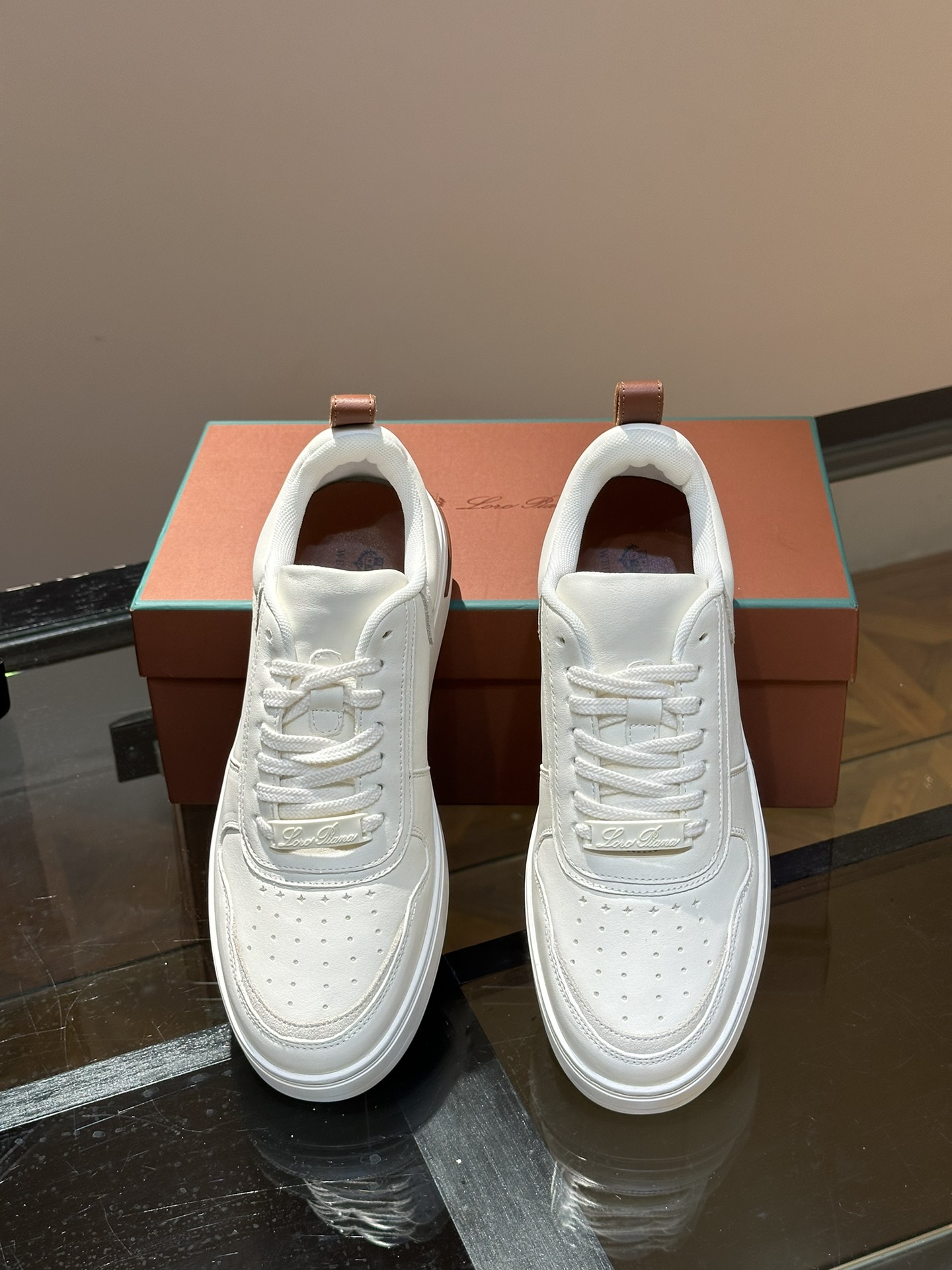 Loro Piana Male Sneakers L-s