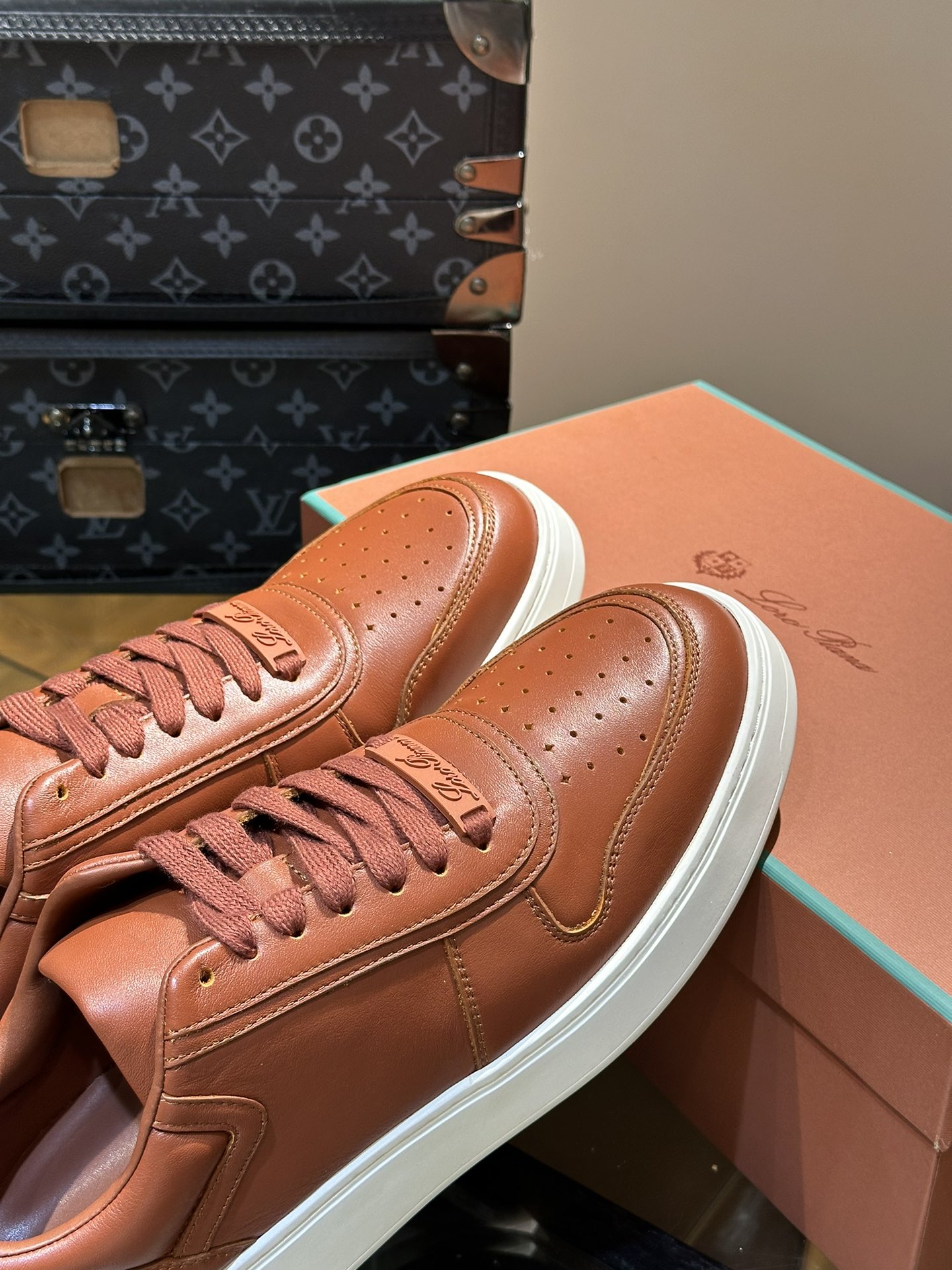 Loro Piana Male Sneakers L-s