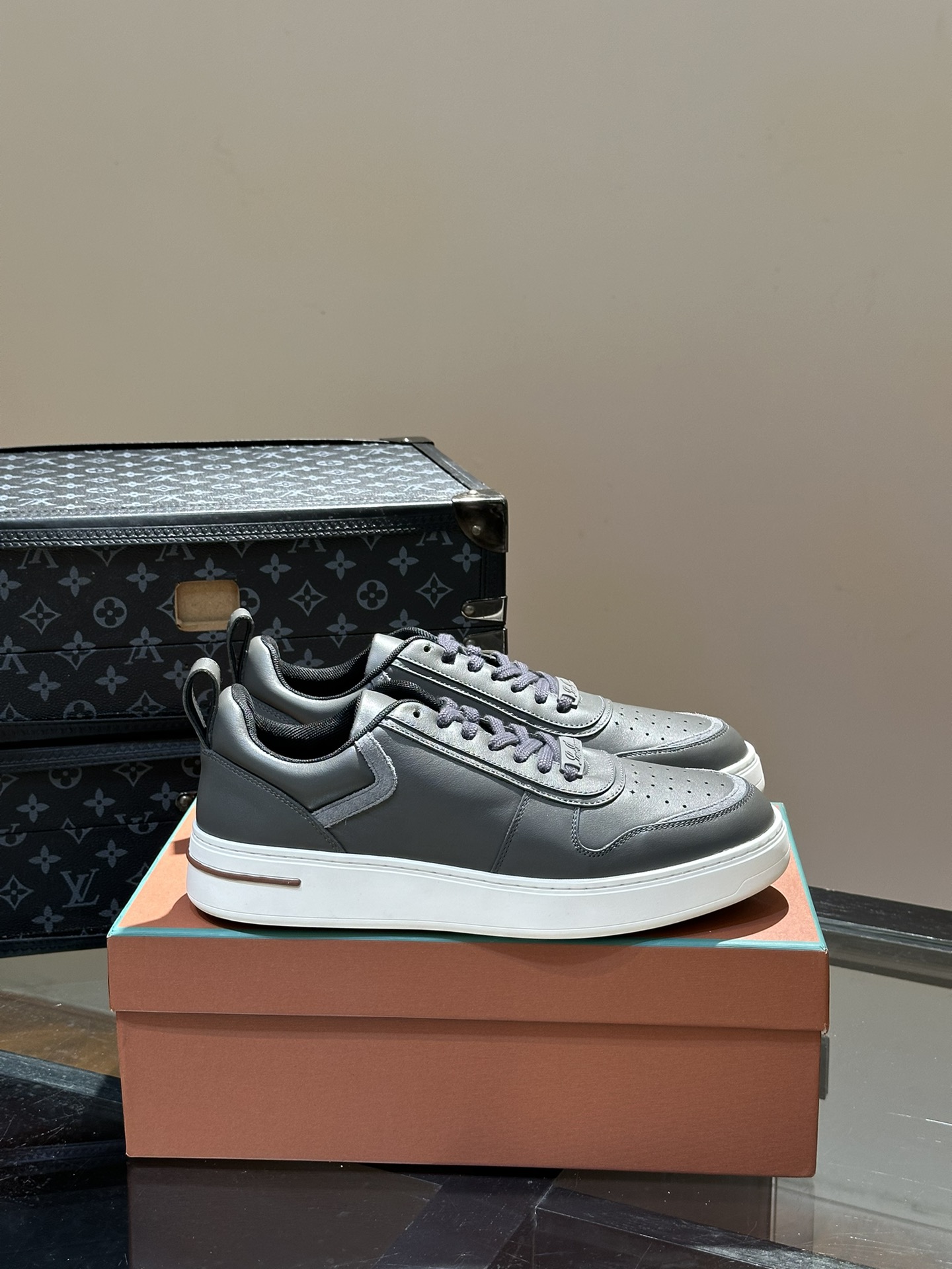 Loro Piana Male Sneakers L-s