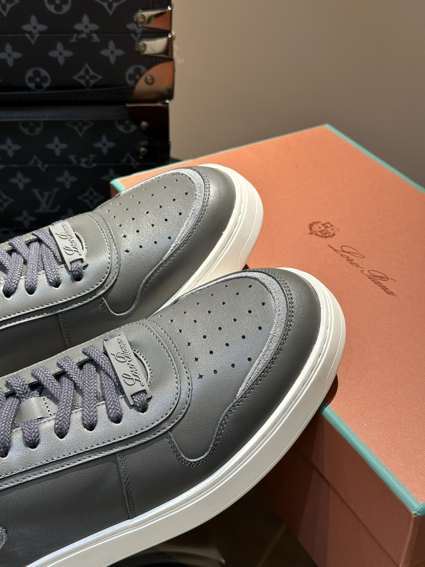 Loro Piana Male Sneakers L-s