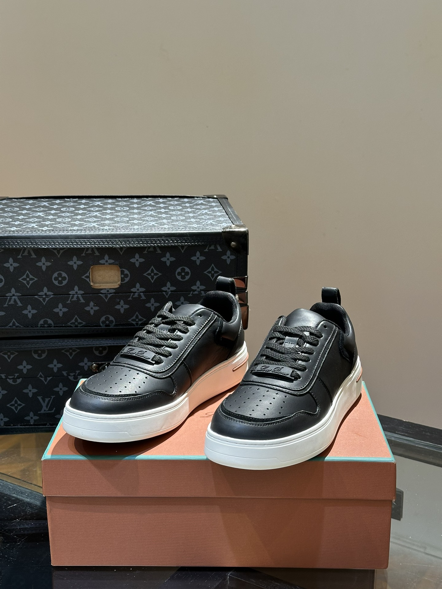 Loro Piana Male Sneakers L-s