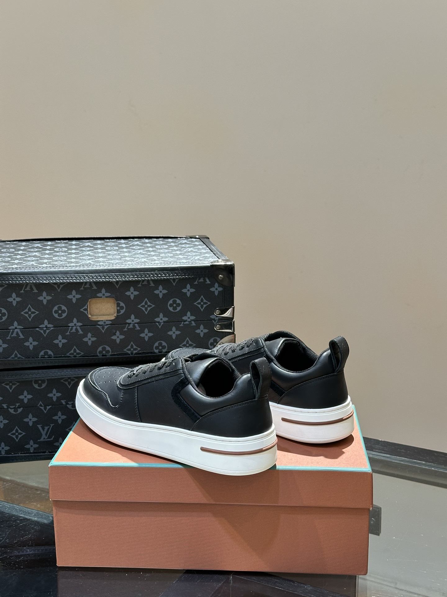 Loro Piana Male Sneakers L-s