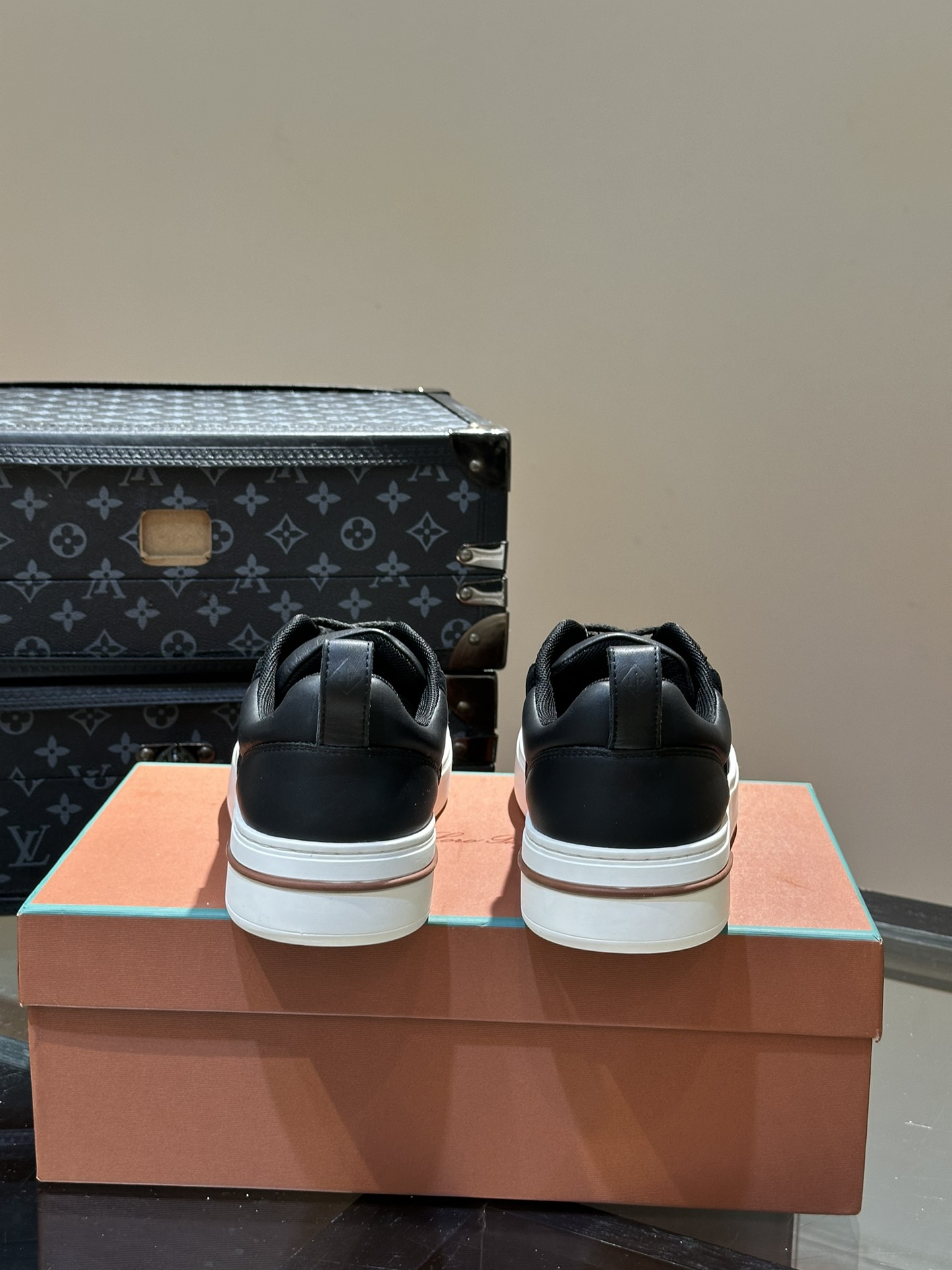 Loro Piana Male Sneakers L-s