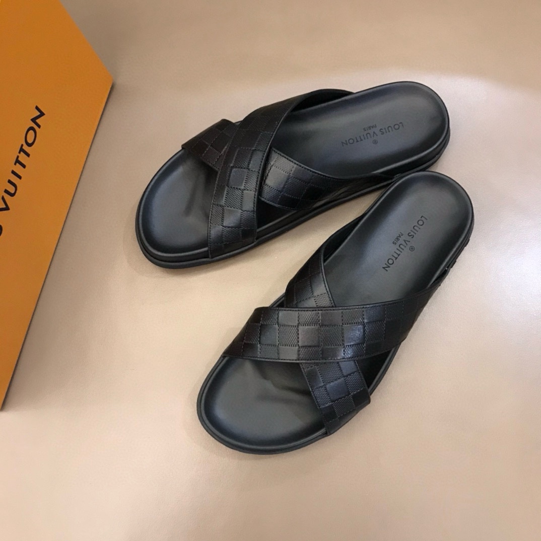 Louis Vuitton Male Slippers L-s