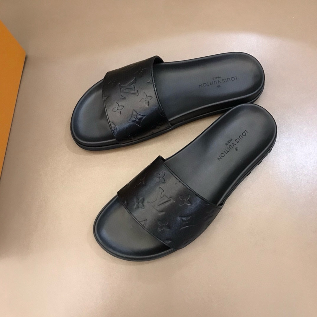 Louis Vuitton Male Slippers L-s