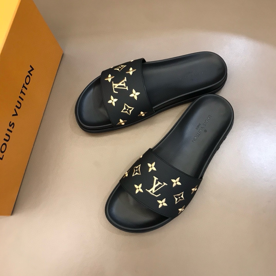 Louis Vuitton Male Slippers L-s