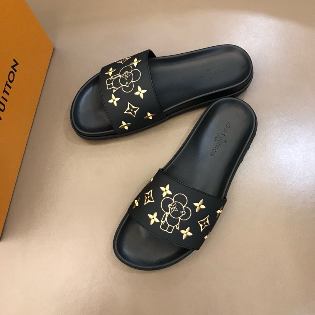Louis Vuitton Male Slippers L-s