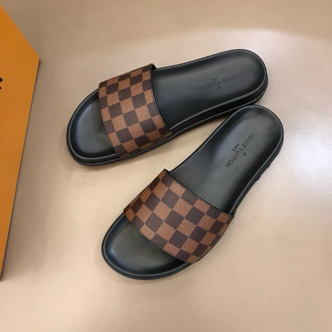 Louis Vuitton Male Slippers L-s