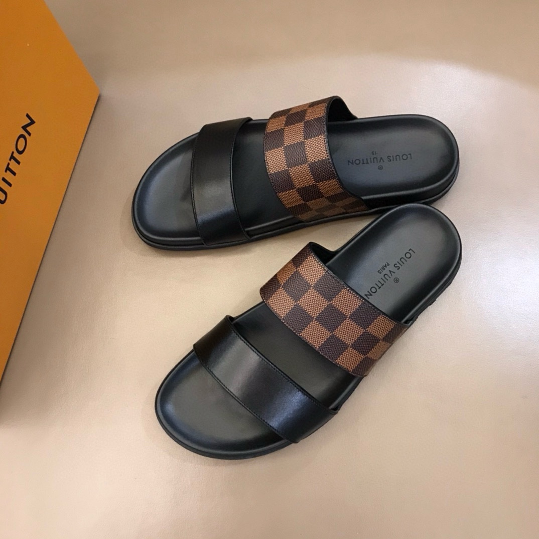 Louis Vuitton Male Slippers L-s
