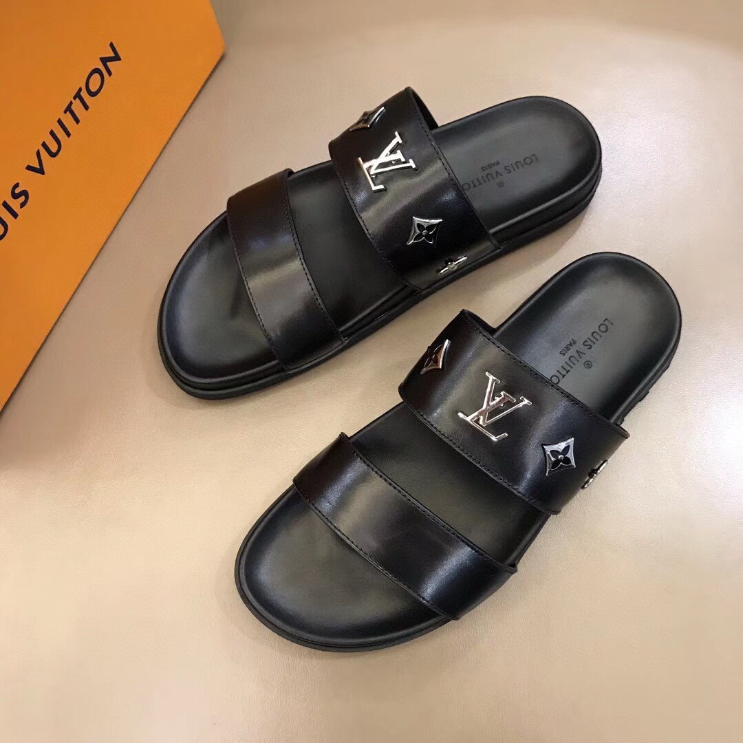 Louis Vuitton Male Slippers L-s