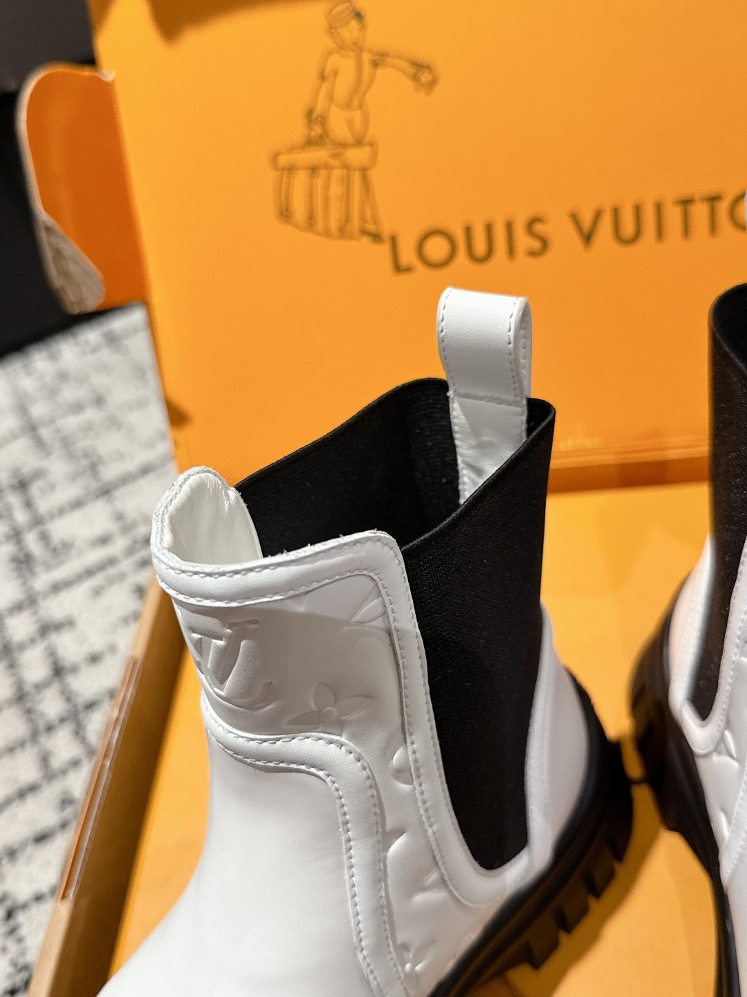 Louis Vuitton Boots Cow Leather L-s