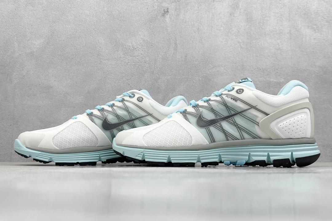 Basic Shoes Breathable L