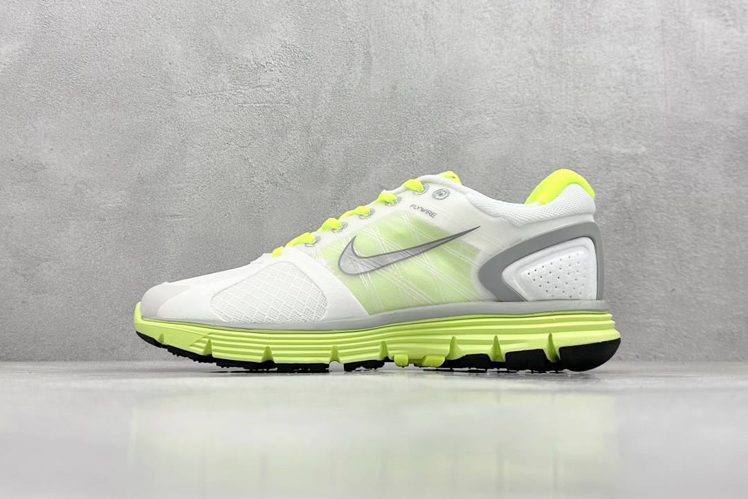 Basic Shoes Breathable L