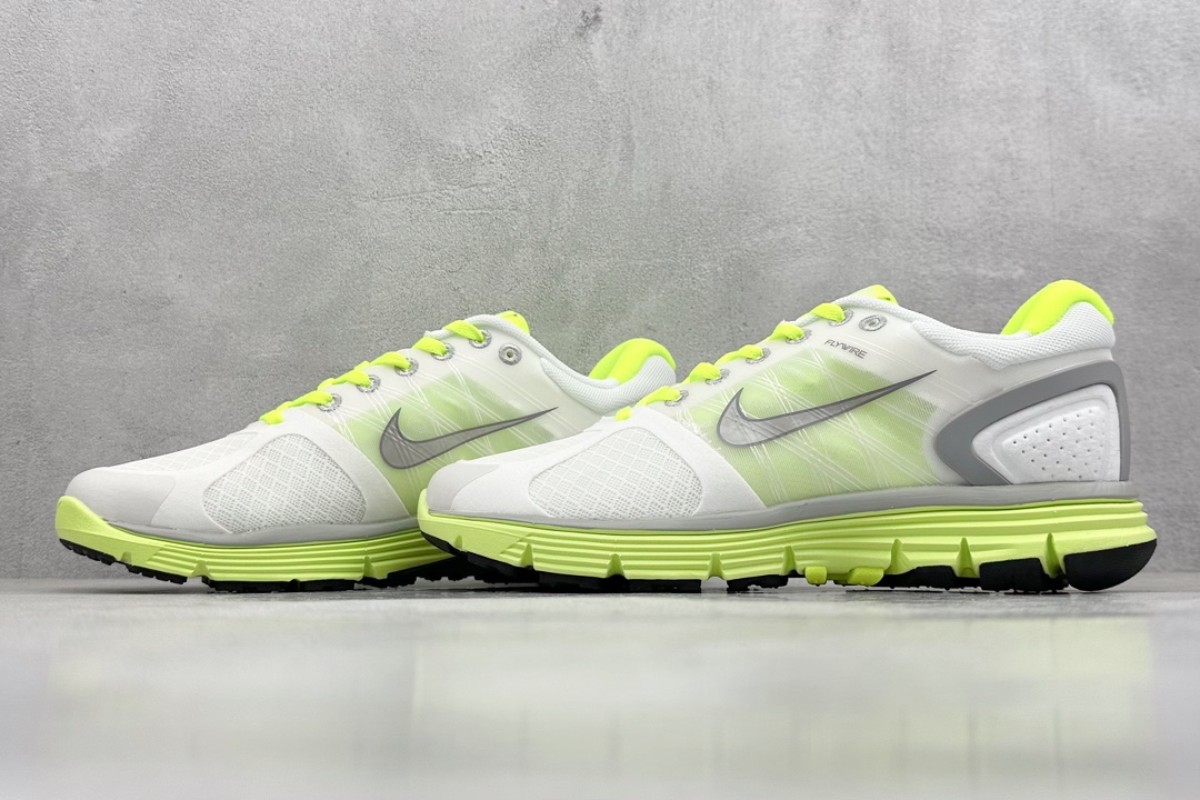 Basic Shoes Breathable L