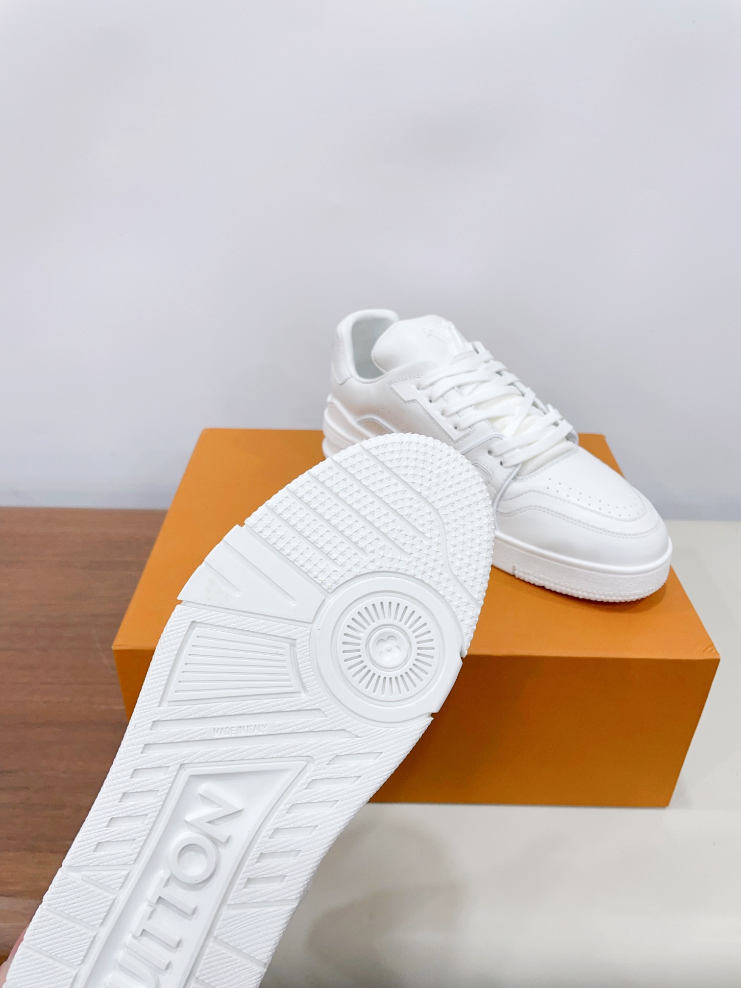 Louis Vuitton Male Sneakers Breathable M-l