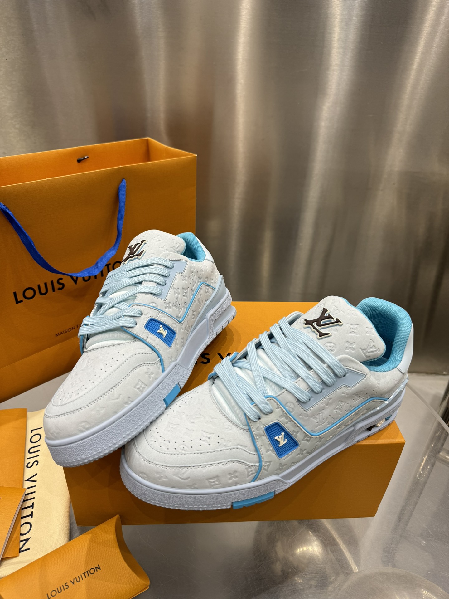 Louis Vuitton Basic Shoes L-s