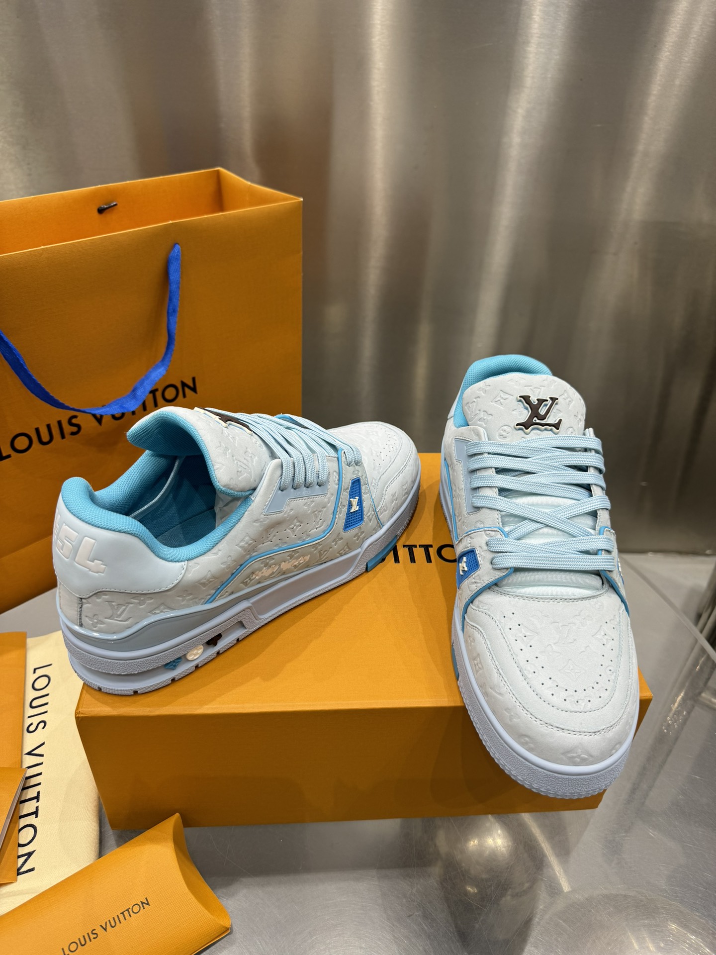 Louis Vuitton Basic Shoes L-s