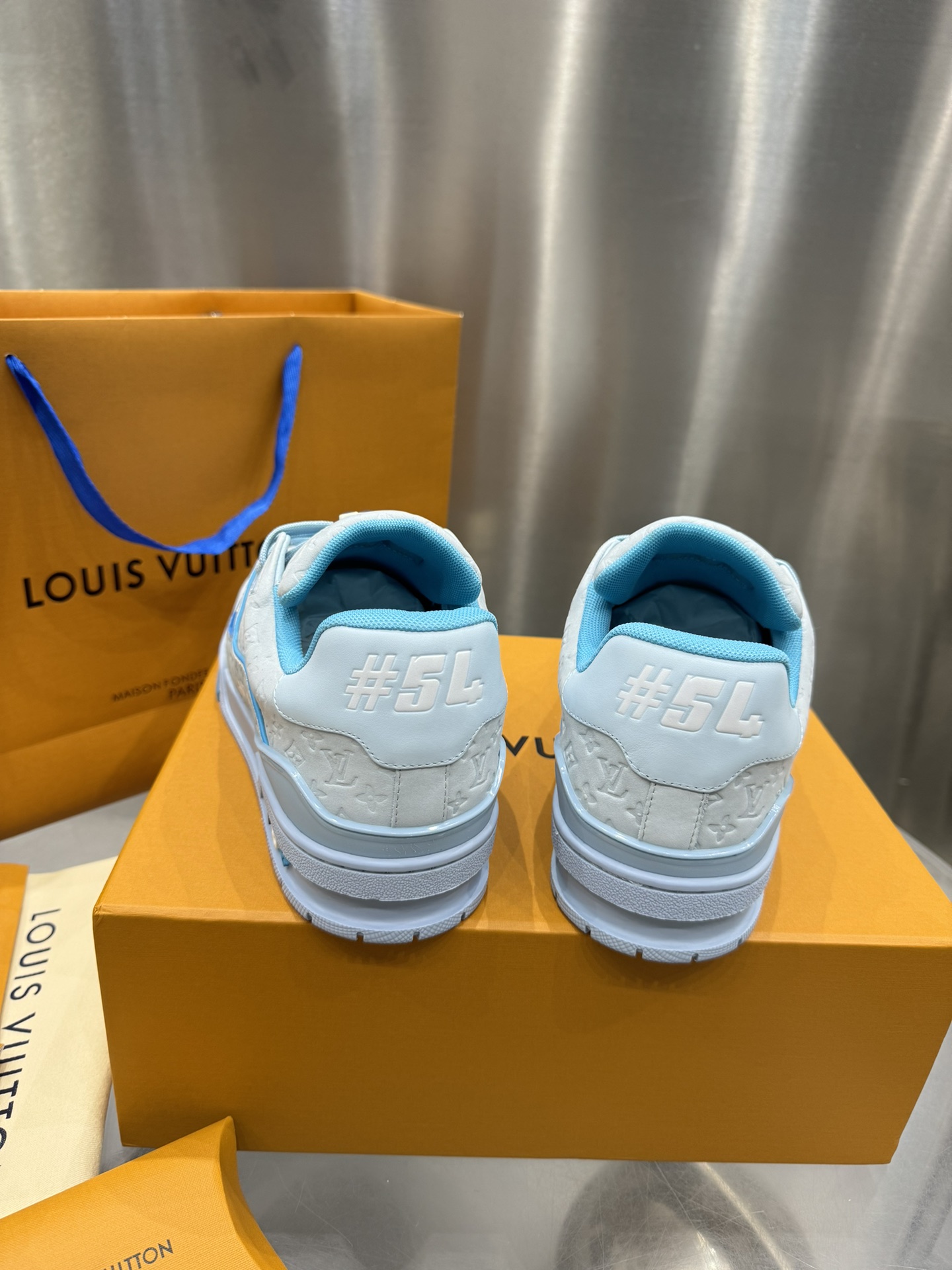 Louis Vuitton Basic Shoes L-s
