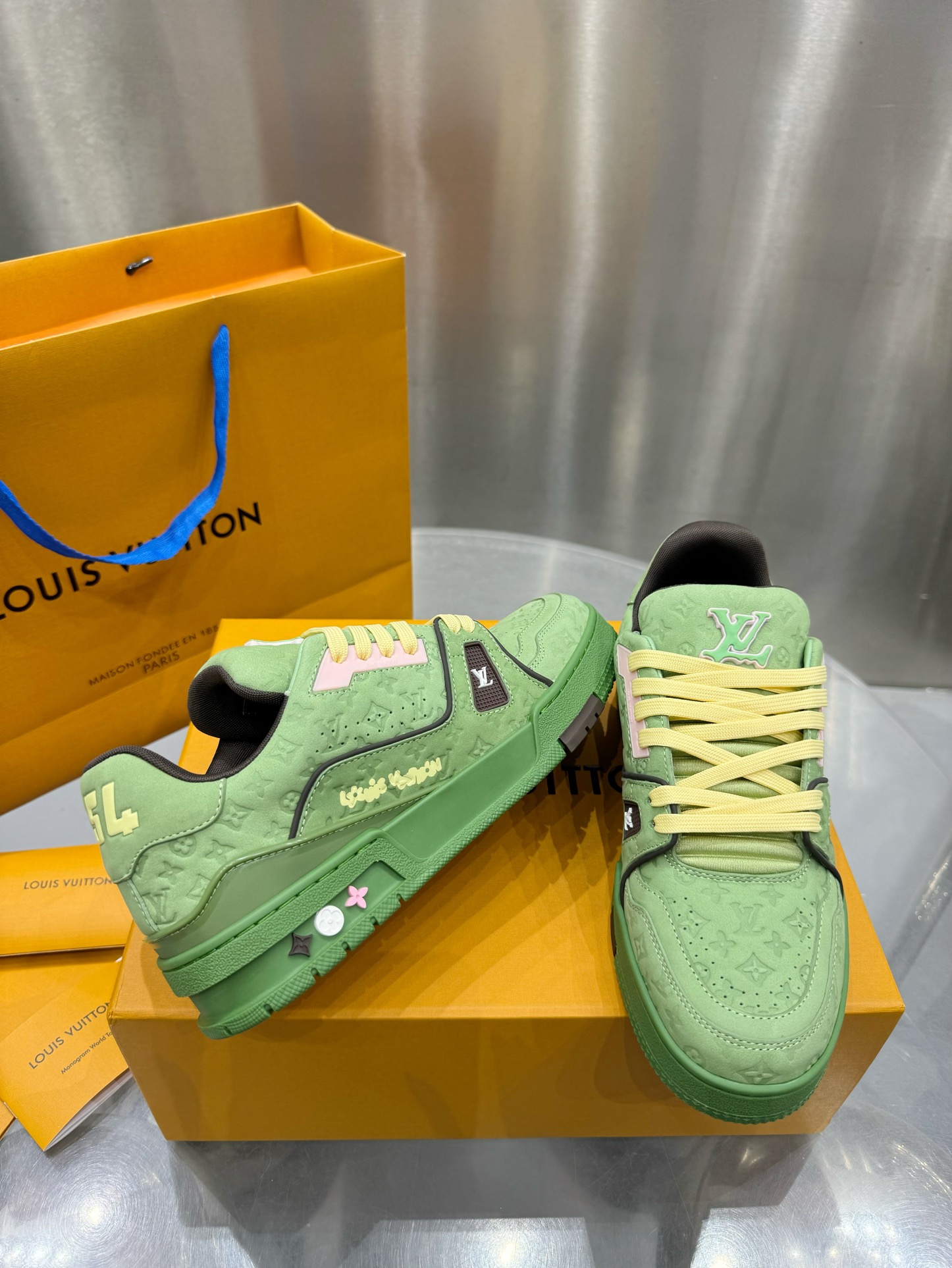 Louis Vuitton Basic Shoes L-s