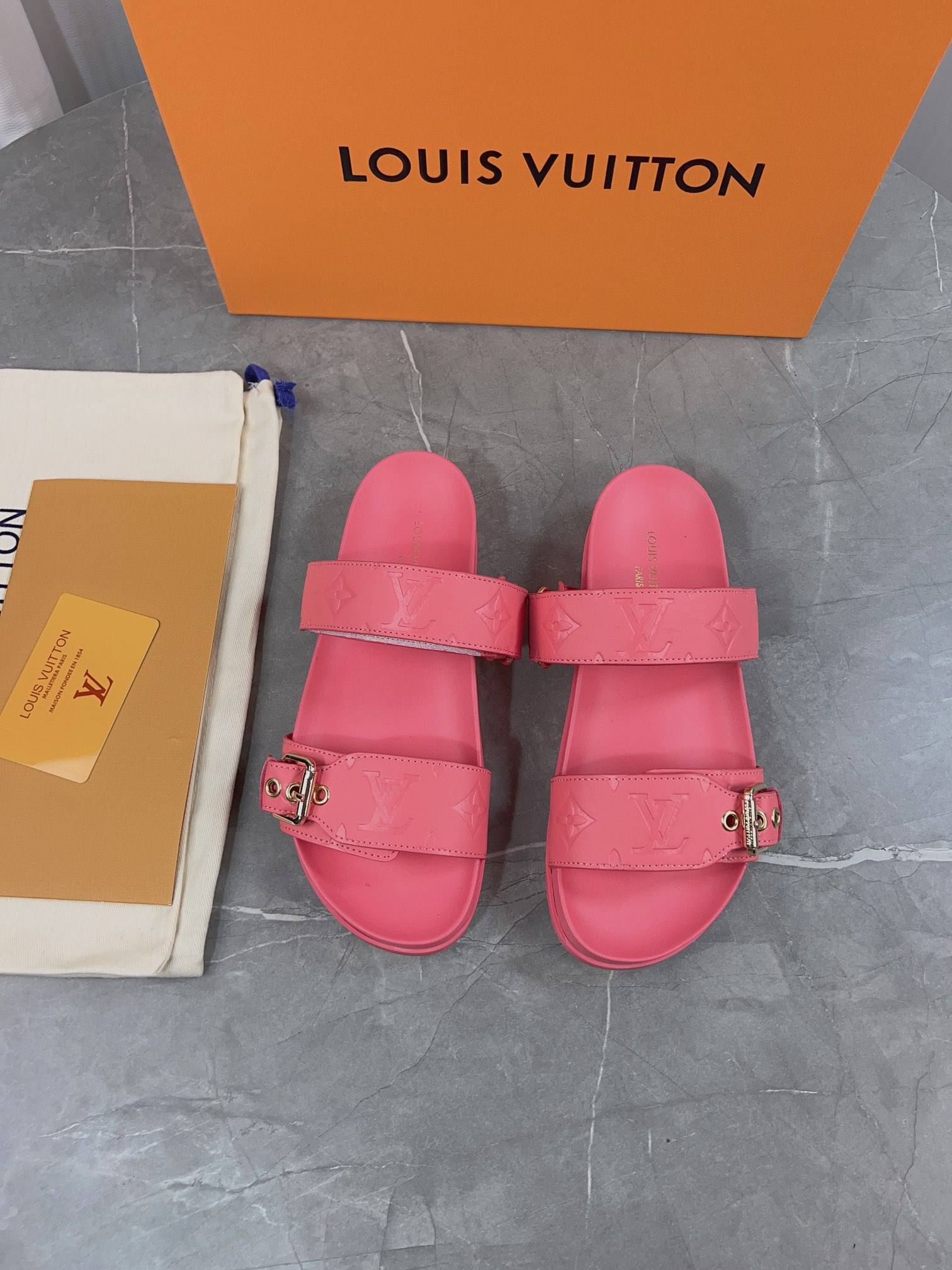 Louis Vuitton Male Slippers L-s