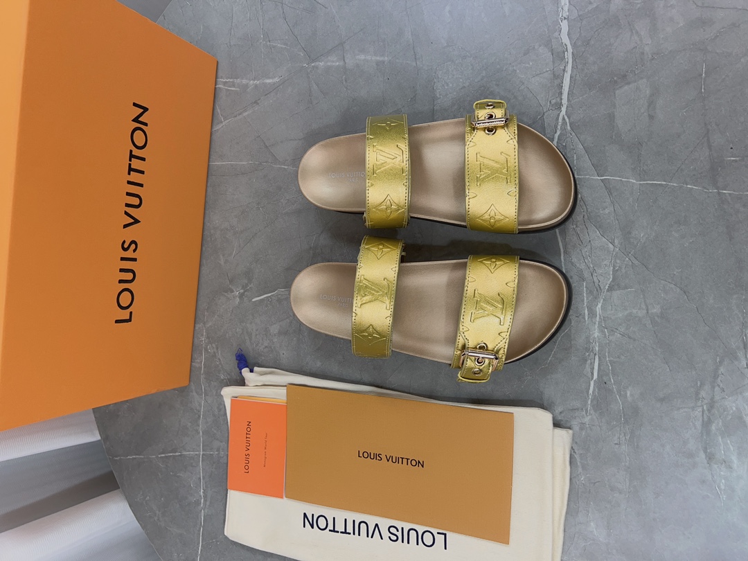 Louis Vuitton Male Slippers L-s