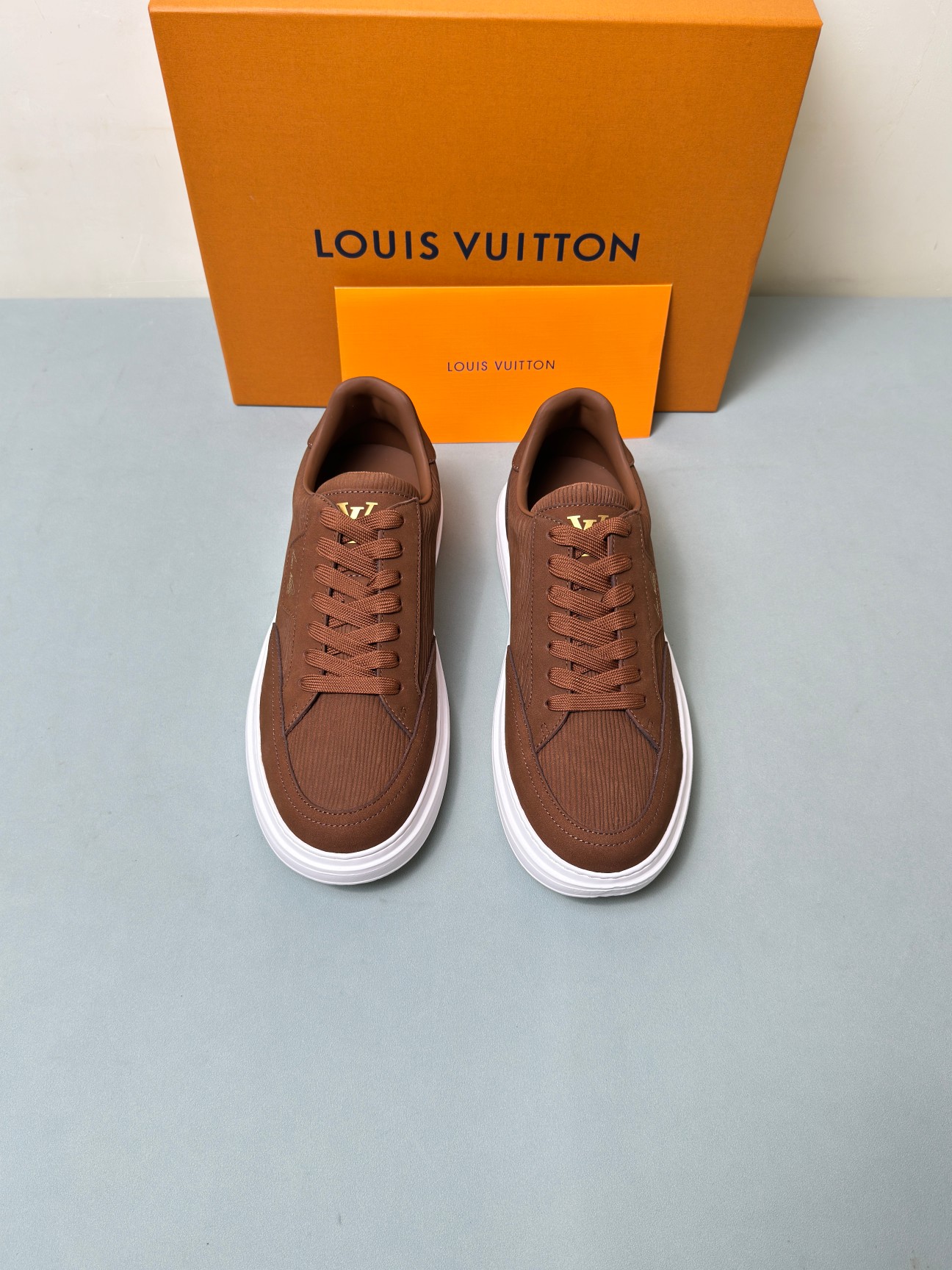 Louis Vuitton Male Sneakers 45-l