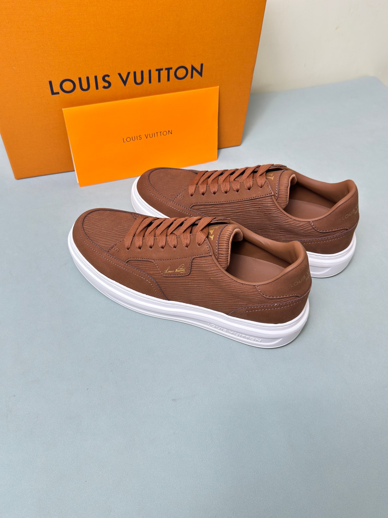 Louis Vuitton Male Sneakers 45-l