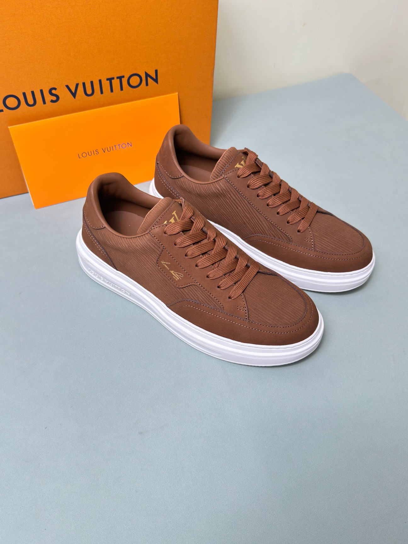 Louis Vuitton Male Sneakers 45-l