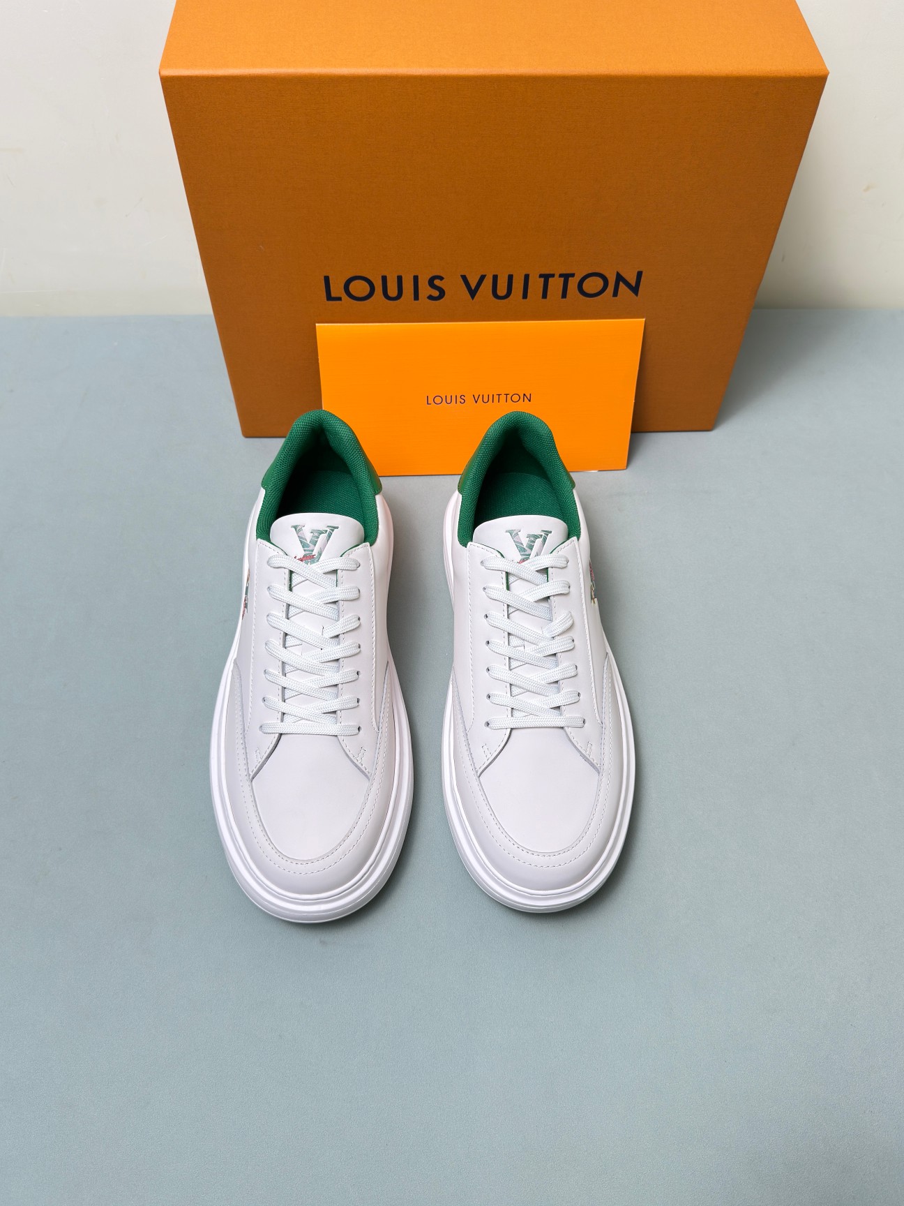 Louis Vuitton Male Sneakers 45-l