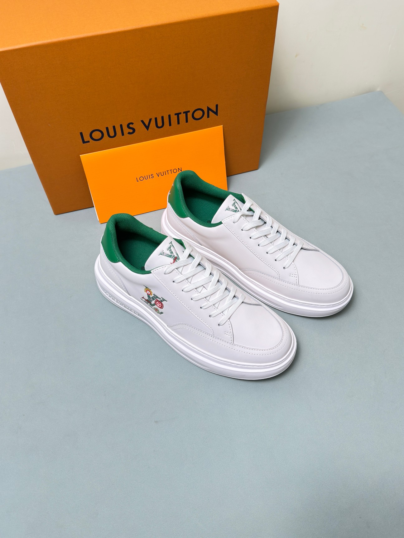 Louis Vuitton Male Sneakers 45-l