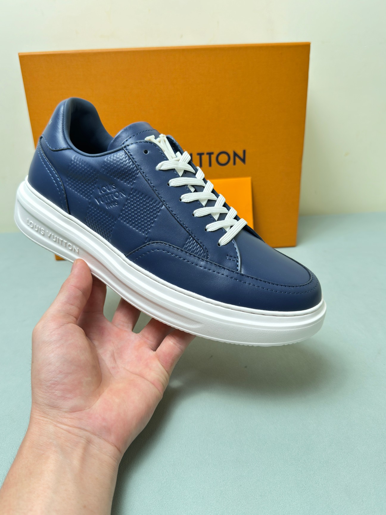 Louis Vuitton Male Sneakers 45-l